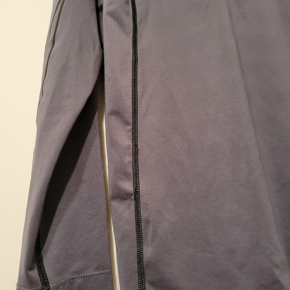 Nike dark gray long sleeve dri-fit slim fit shirt - Picture 9 of 12